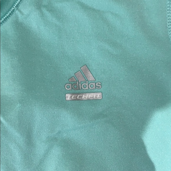 Adidas T-shirt - Picture 2 of 9